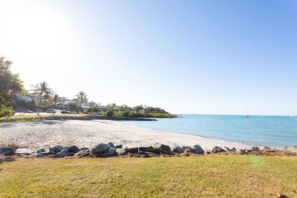 Airlie Sun & Sand Motel Accommodation #4 Airlie Beach Exterior foto